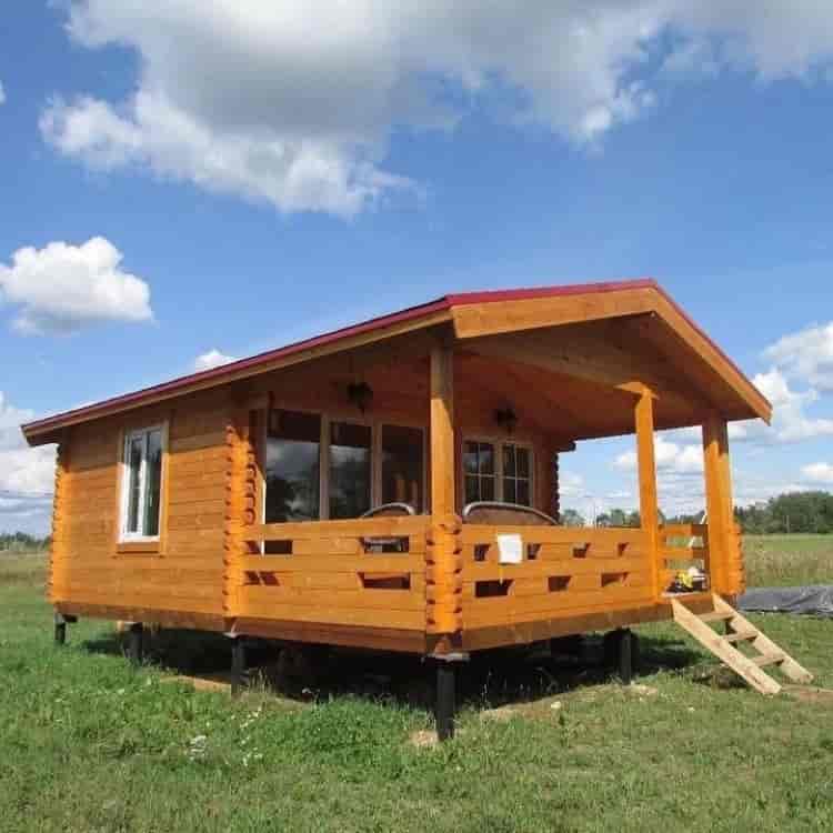 Hoss log cabin